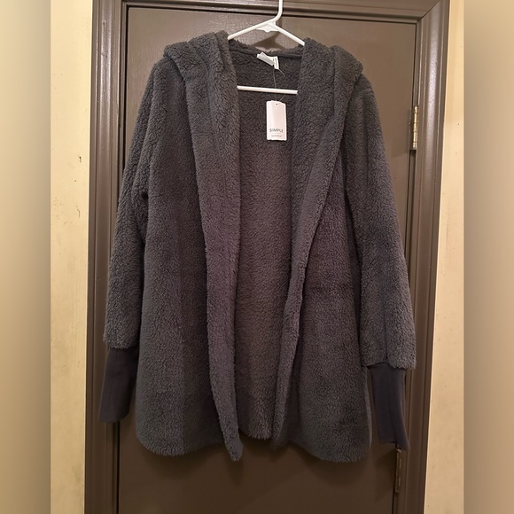 56. Simple Suzanne Betro gray fuzzy hooded jacket L - Picture 1 of 4